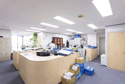 質問がしやすいオープンな職員室